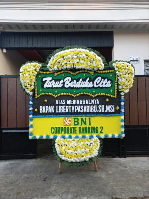Papan Bunga Duka di Taratara Satu