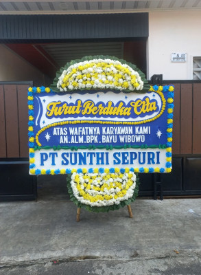 Papan Bunga Duka di Taratara Satu