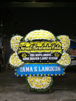 Papan Bunga Duka di Taratara Satu
